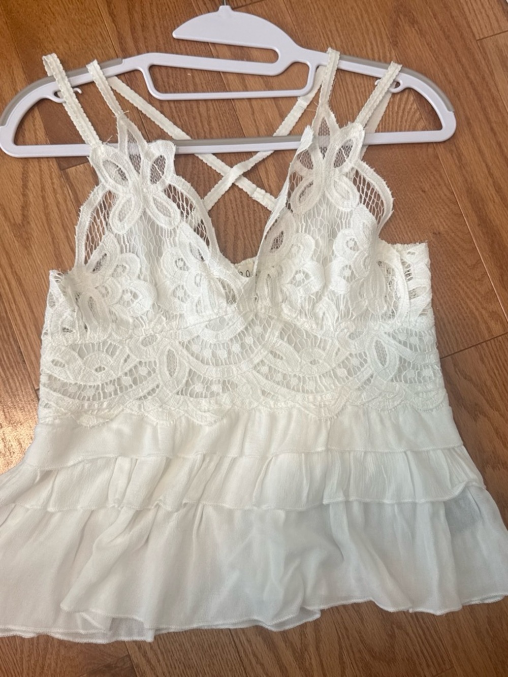 POL White Lace Ruffle Camisole